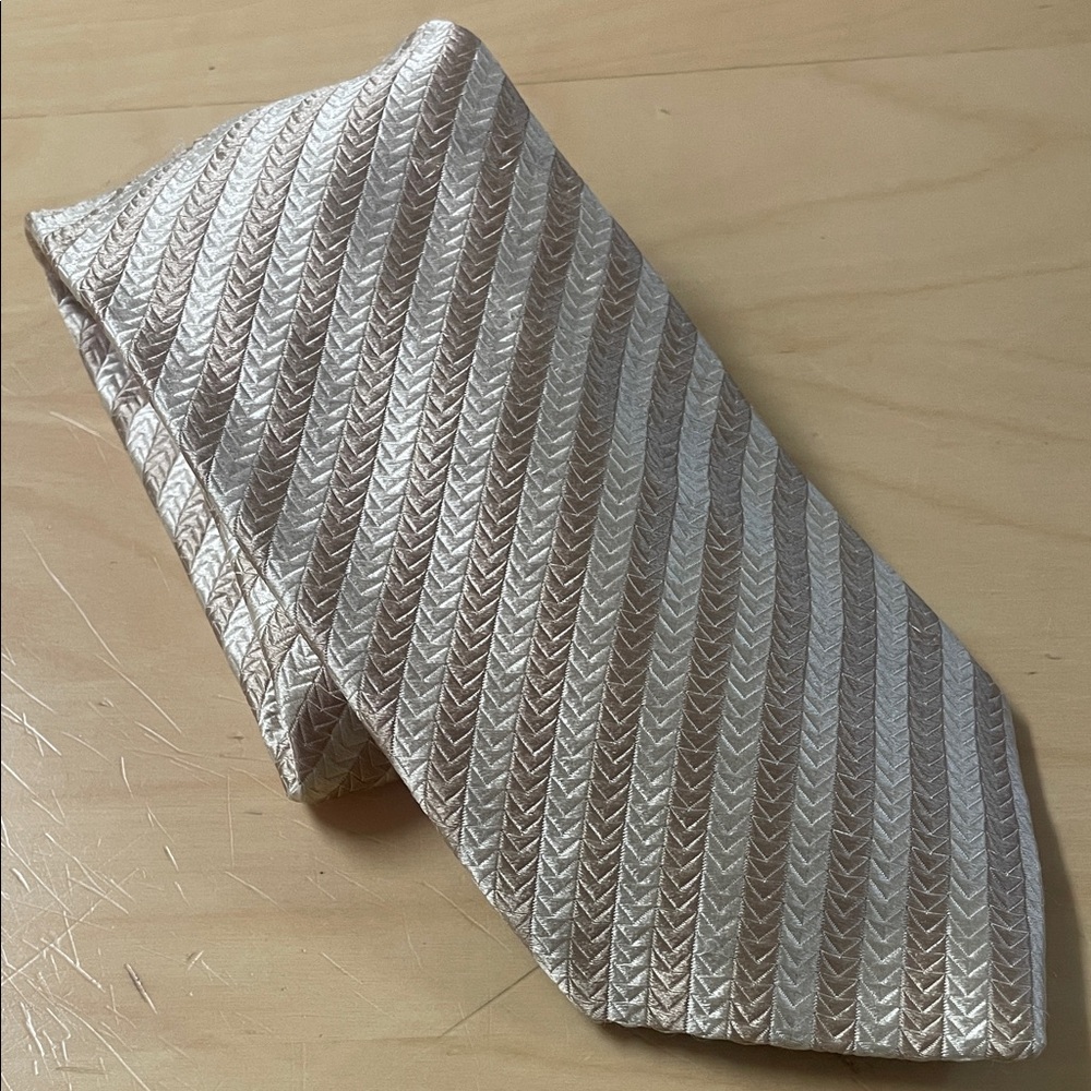 Canali - Elegant Cream Patterned Men's Tie